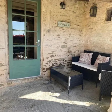 Les Puvinieres Country house *